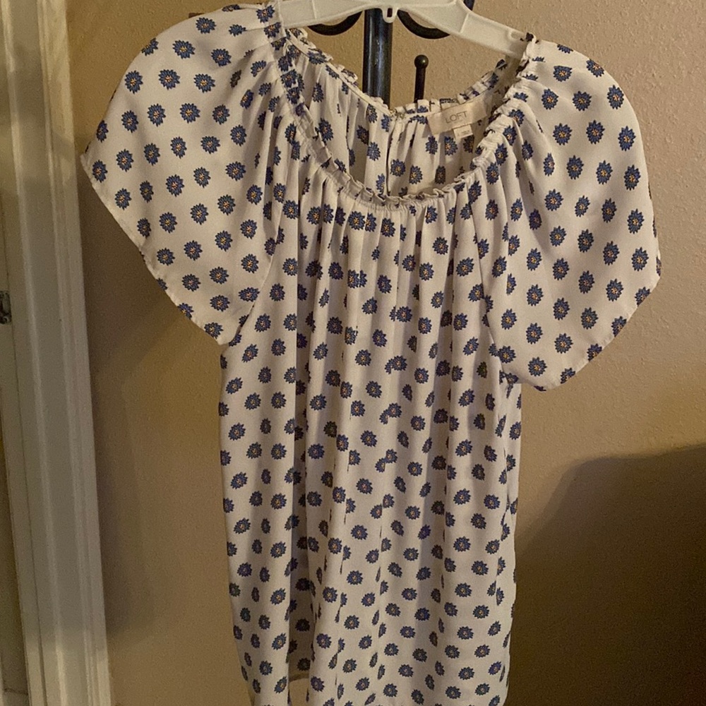 Loft brand, size large, great condition print blouse